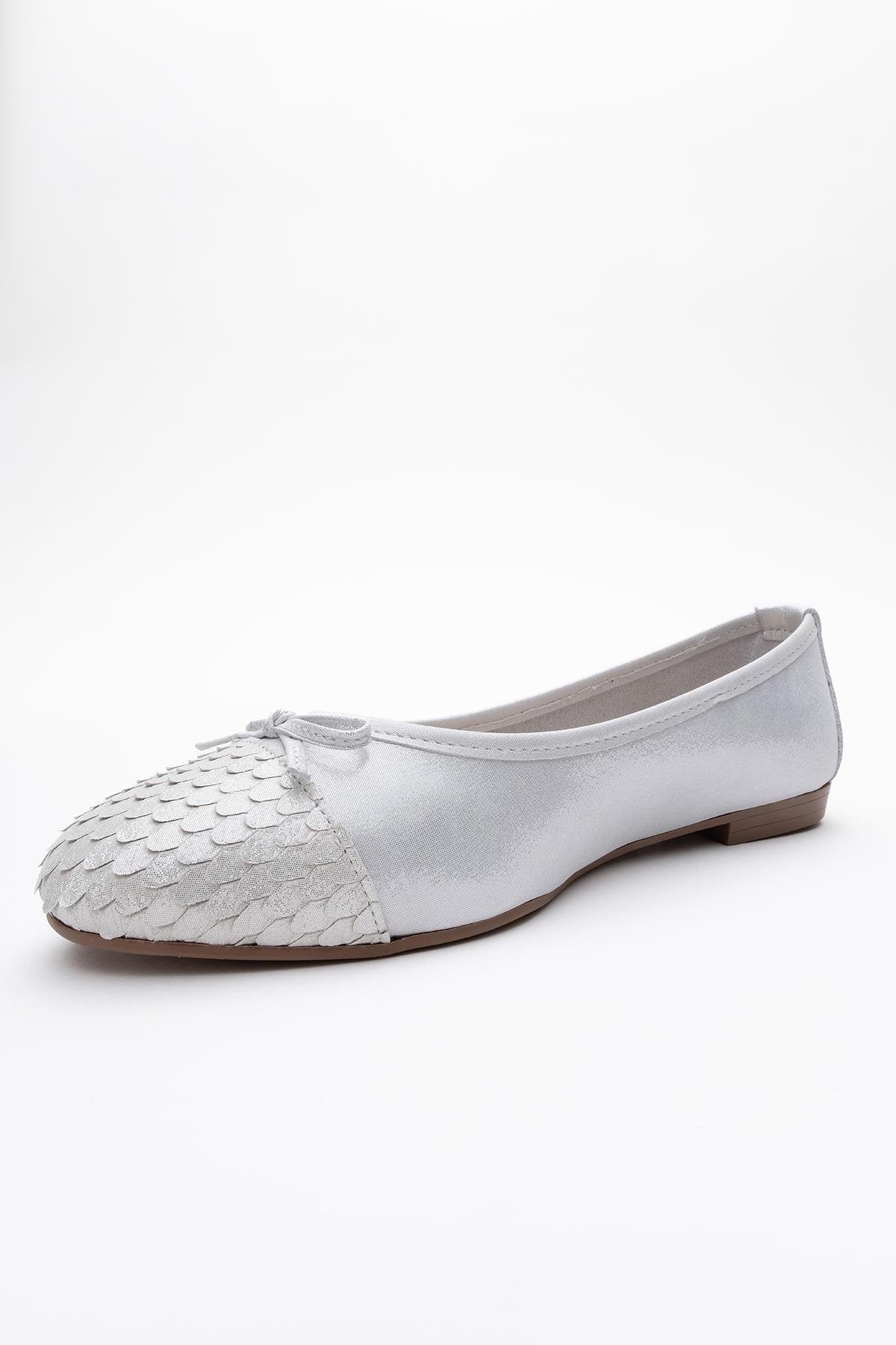 02 - Bailarinas de piel auténtica blanca (Mujer)