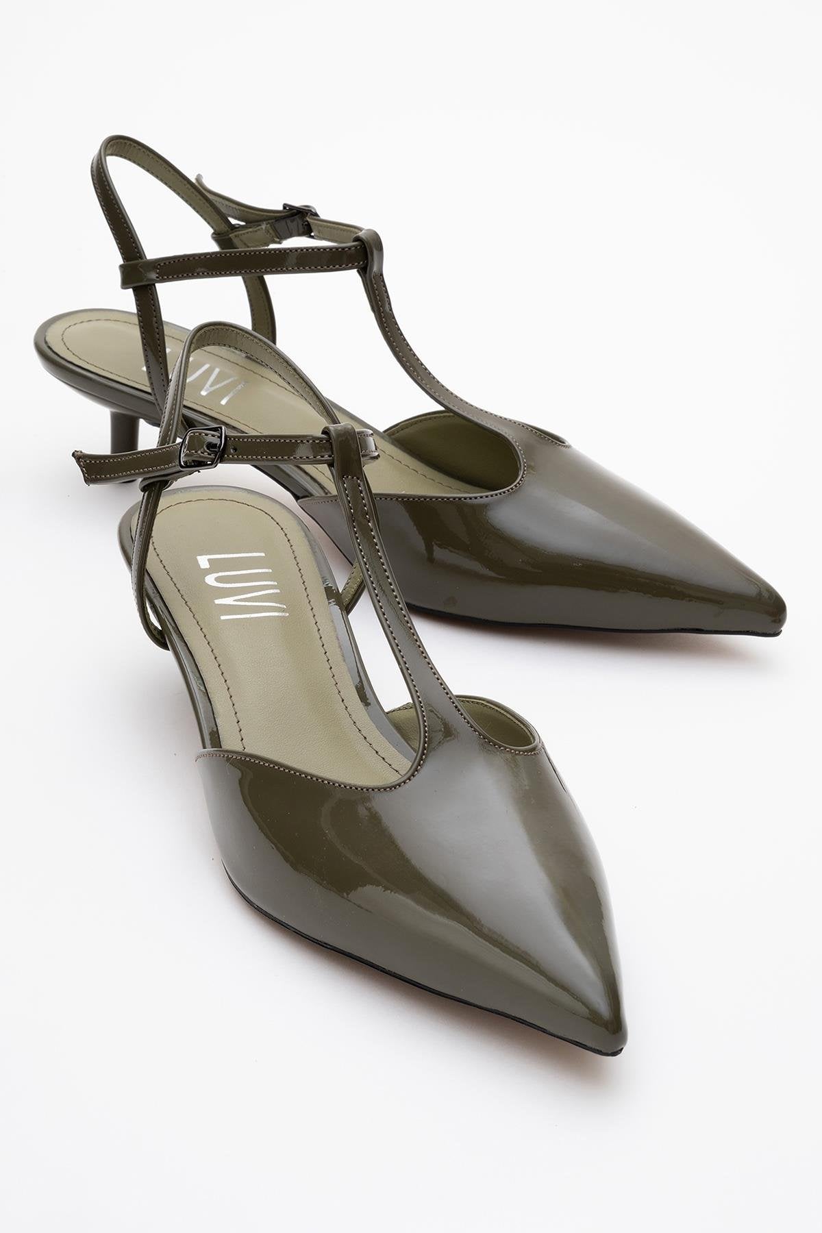 Asher - Zapatos de tacón destalonados en charol caqui con punta fina (Mujer)