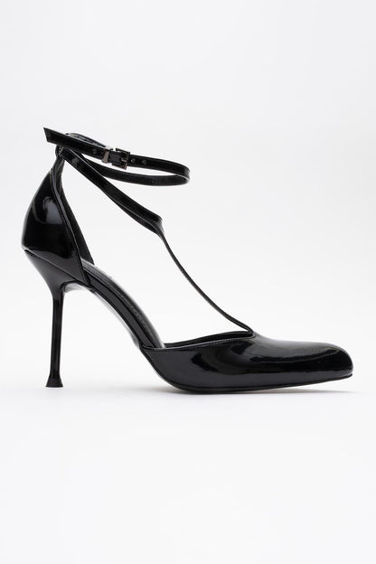 Jon - Zapato de tacón con tira en T de charol negro (Mujer)