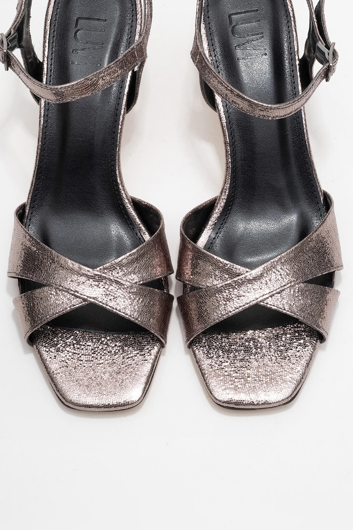 Melin - Sandalia de Tacón Stiletto con Tiras Cruzadas Platinum (Mujer)