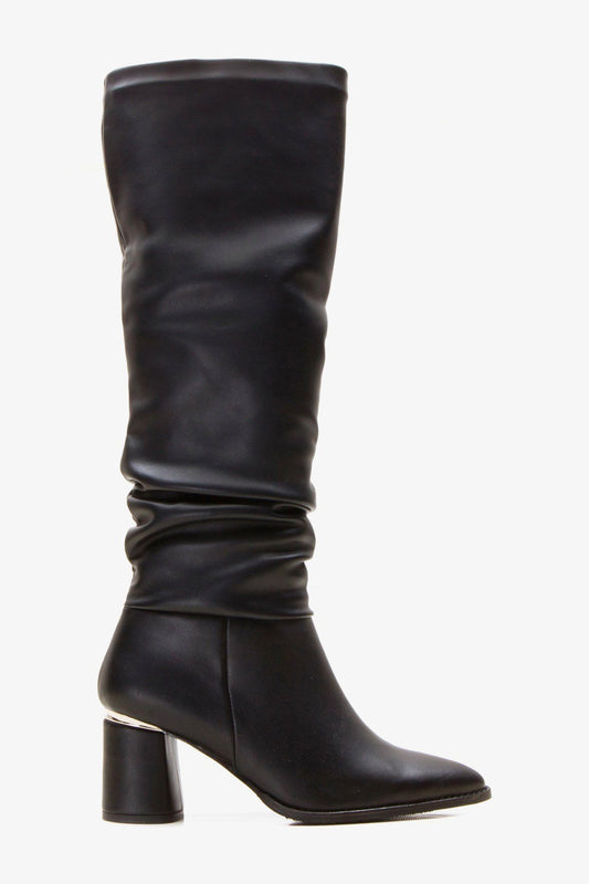 120 - Bota alta con tacón de bloque en color negro (Mujer)