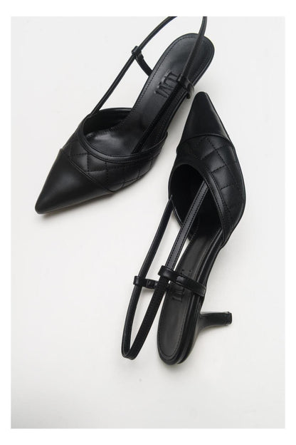 Goodge - Zapatos de tacón de punta fina con tira trasera negros (Mujer)