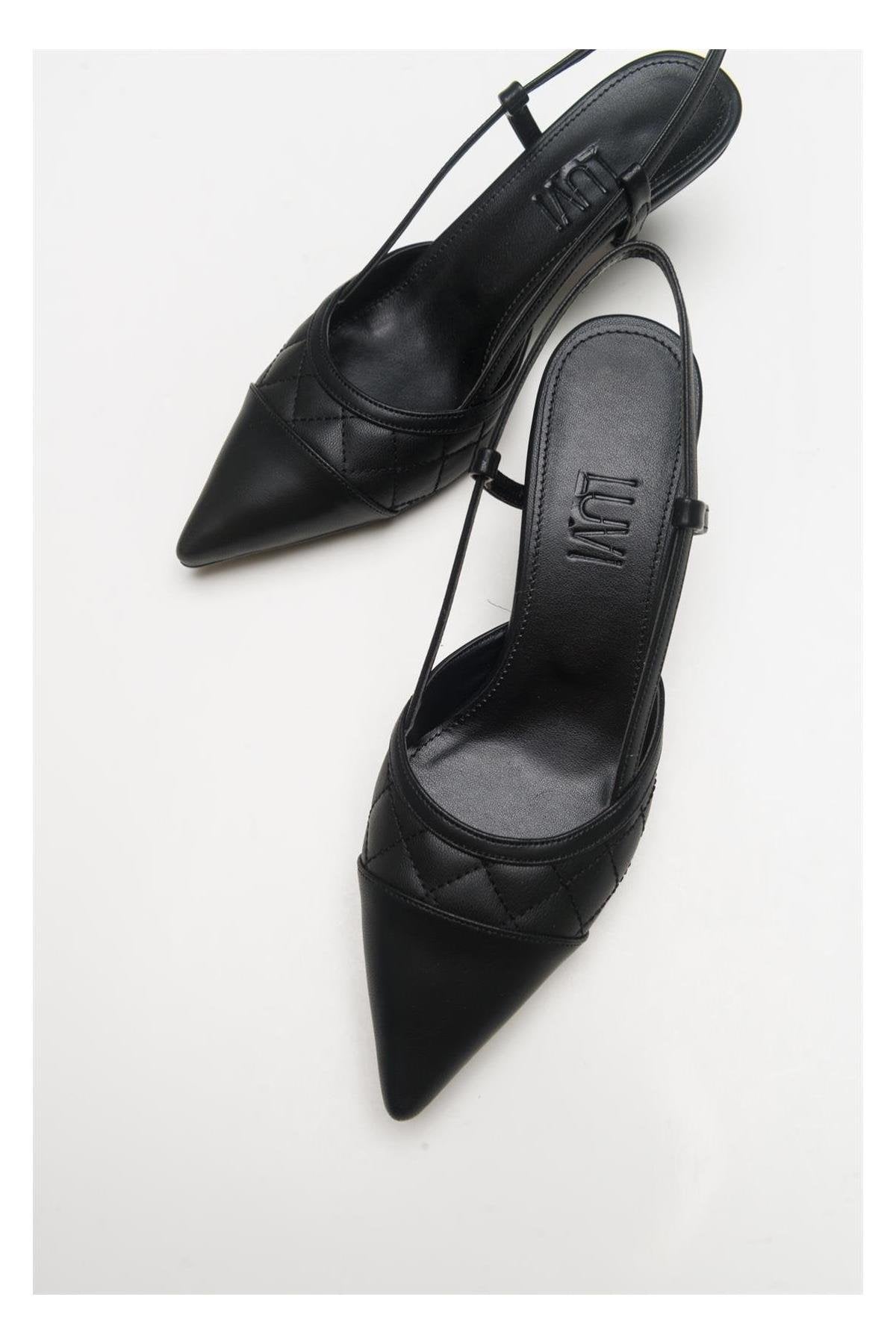 Goodge - Zapatos de tacón de punta fina con tira trasera negros (Mujer)