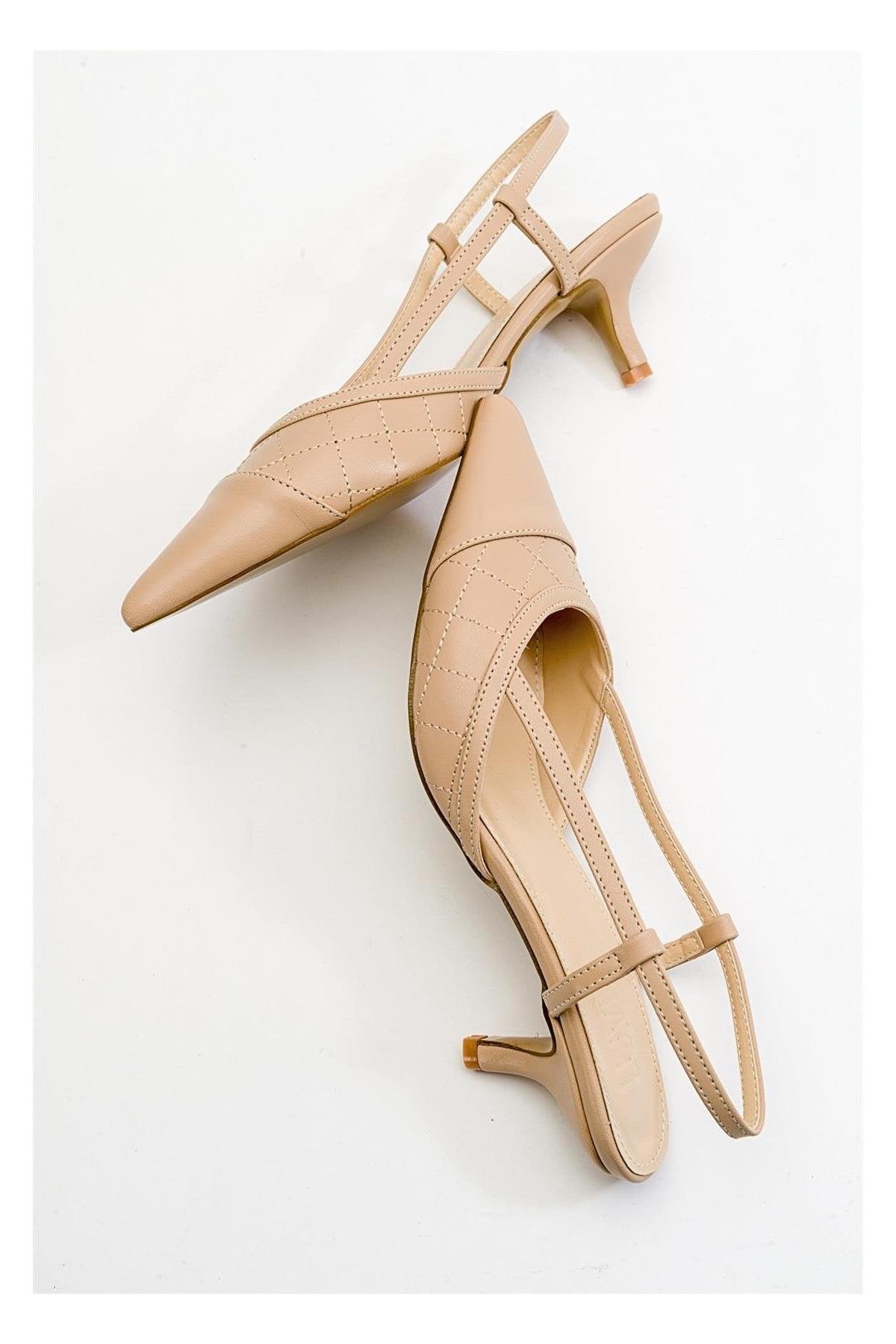 Goodge - Zapatos de tacón destalonados con punta fina color nude (Mujer)