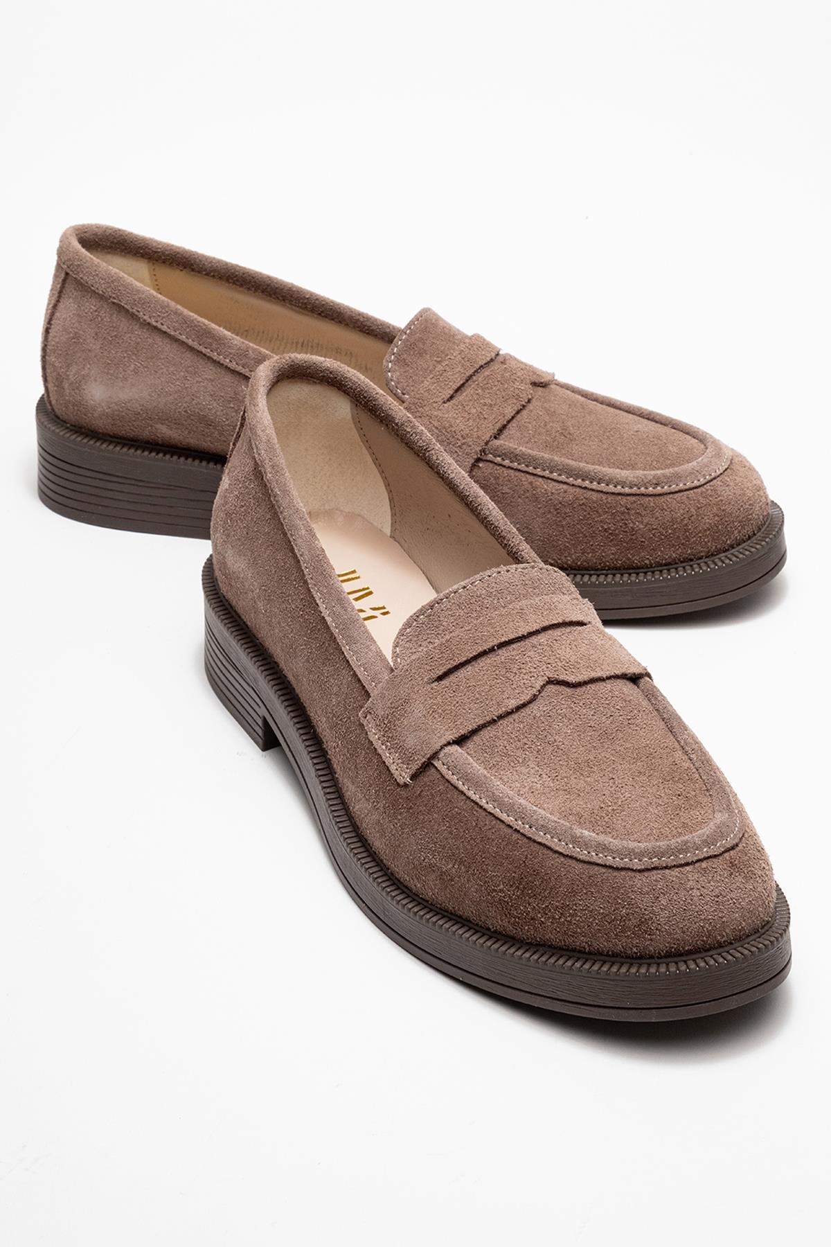 Bree - Mocasines de plataforma de cuero y gamuza color topo (mujer)
