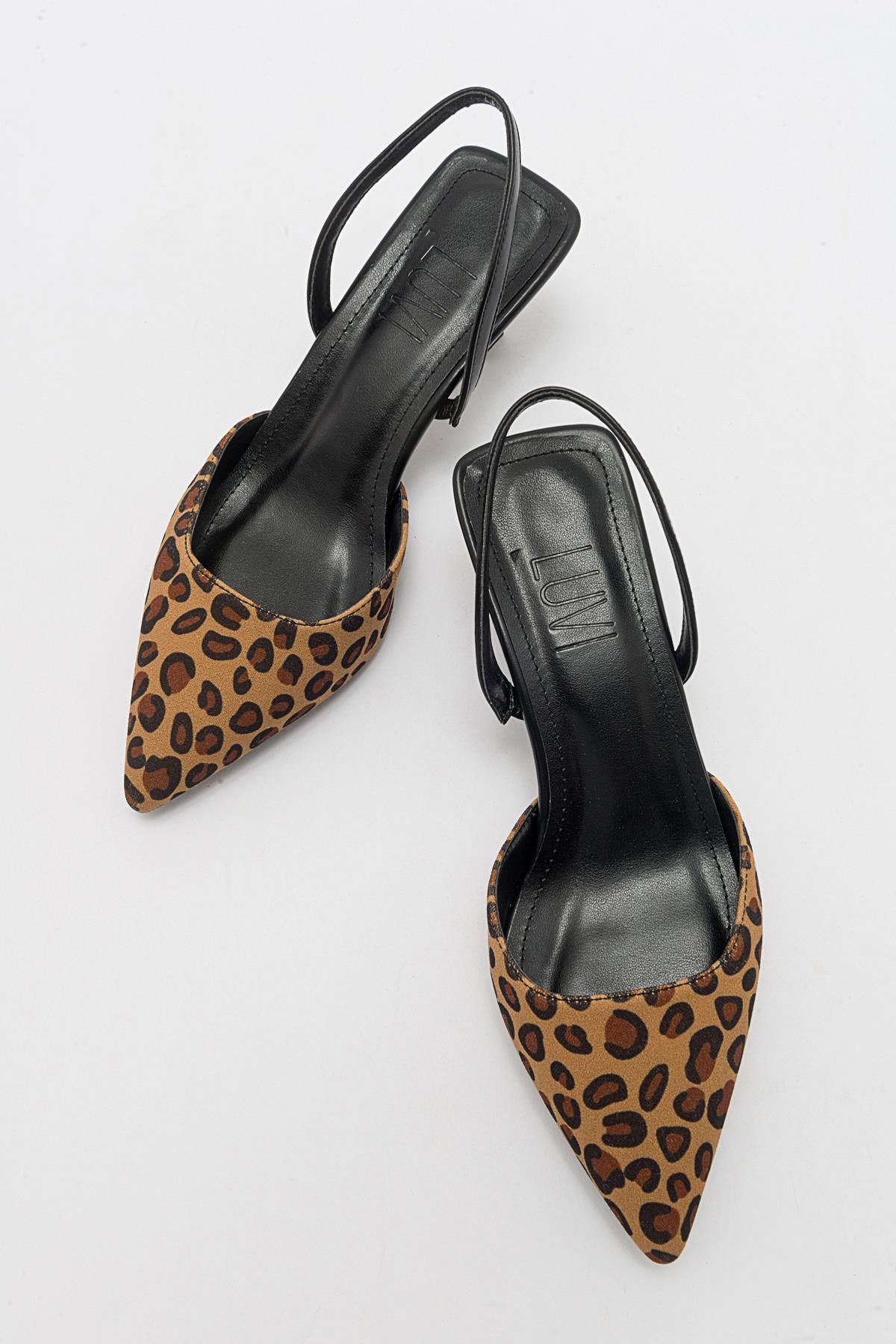 Over - Zapatilla de tacón de punta con estampado de leopardo (Mujer)
