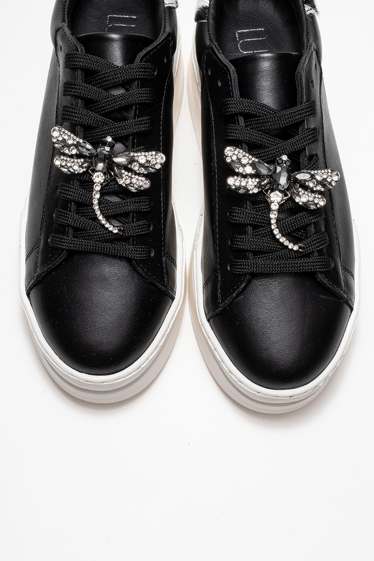 Laren - Zapatillas de cuero negro con hebilla (Mujer)