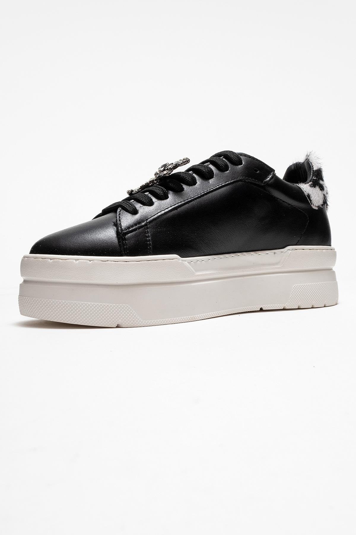 Laren - Zapatillas de cuero negro con hebilla (Mujer)