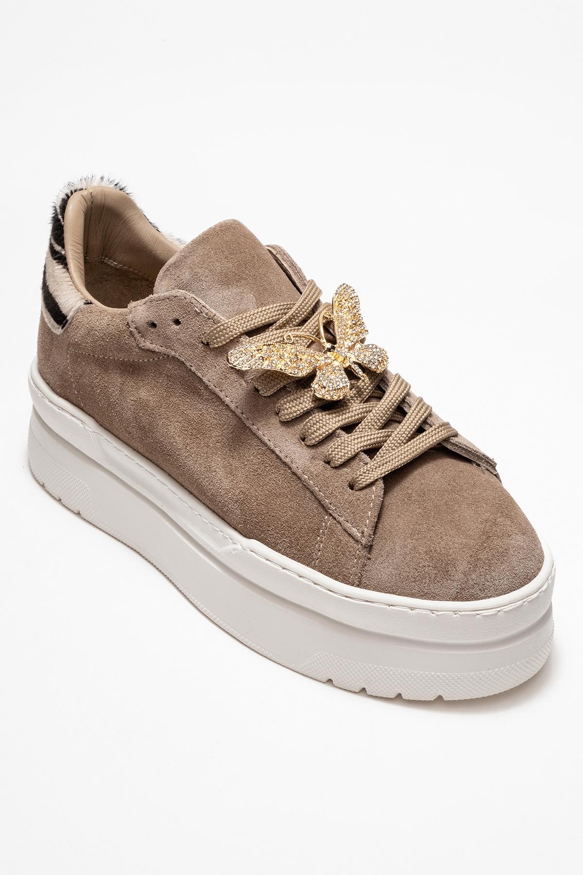 Anda - Zapatillas de ante color beis oscuro con hebillas (Mujer)