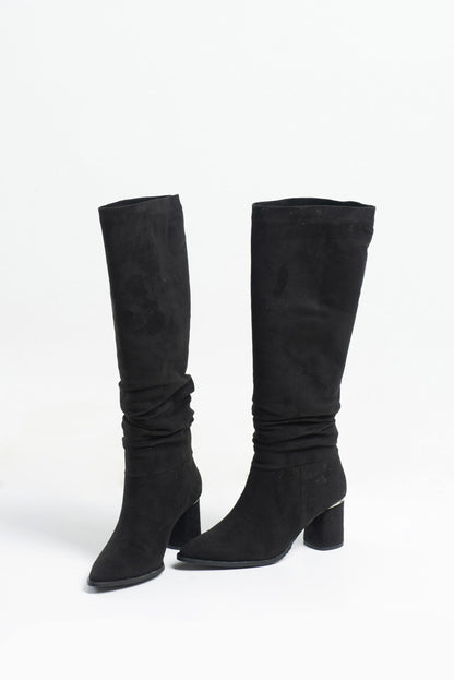 120 - Bota alta de tacón ancho de ante negro (Mujer)