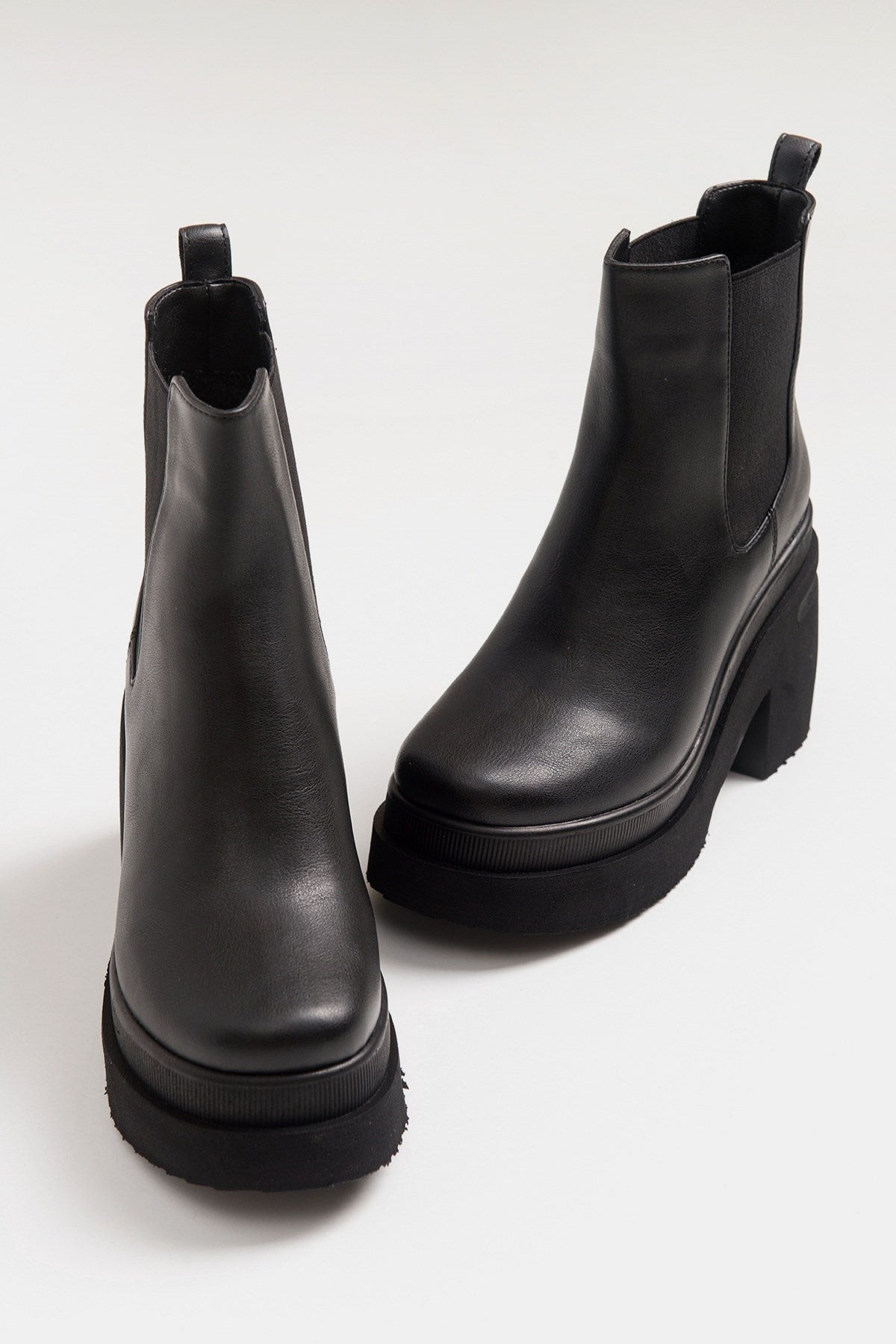 Amberes - Bota Chelsea Negra (Mujer)