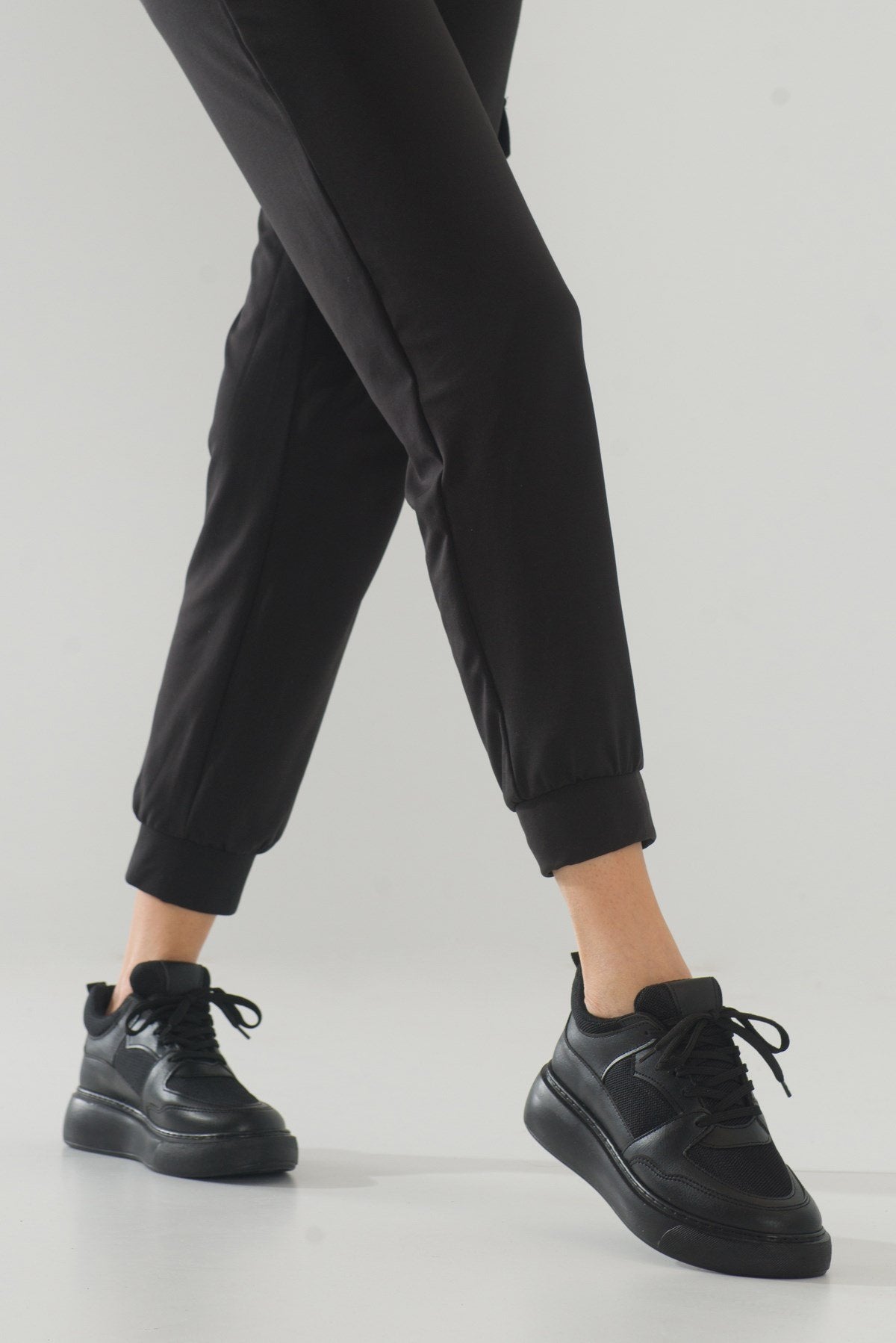Pure - Zapatillas de malla negras (mujer)