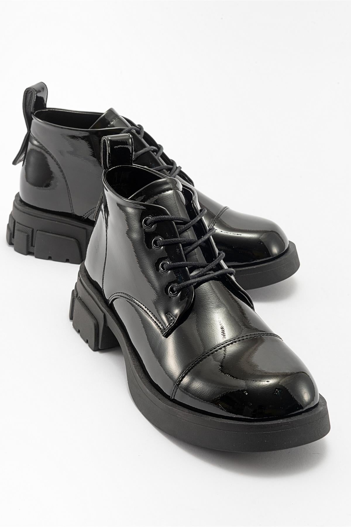 Lagom - Bota de charol negra (Mujer)