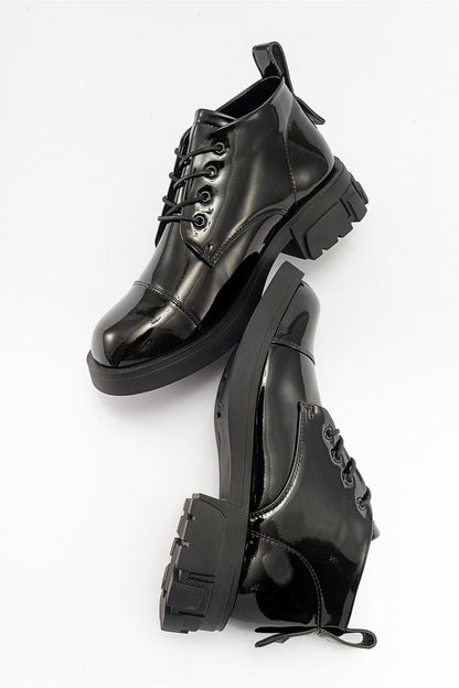Lagom - Bota de charol negra (Mujer)