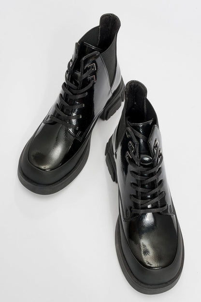 Challo - Bota de combate elástica de charol negro (Mujer)
