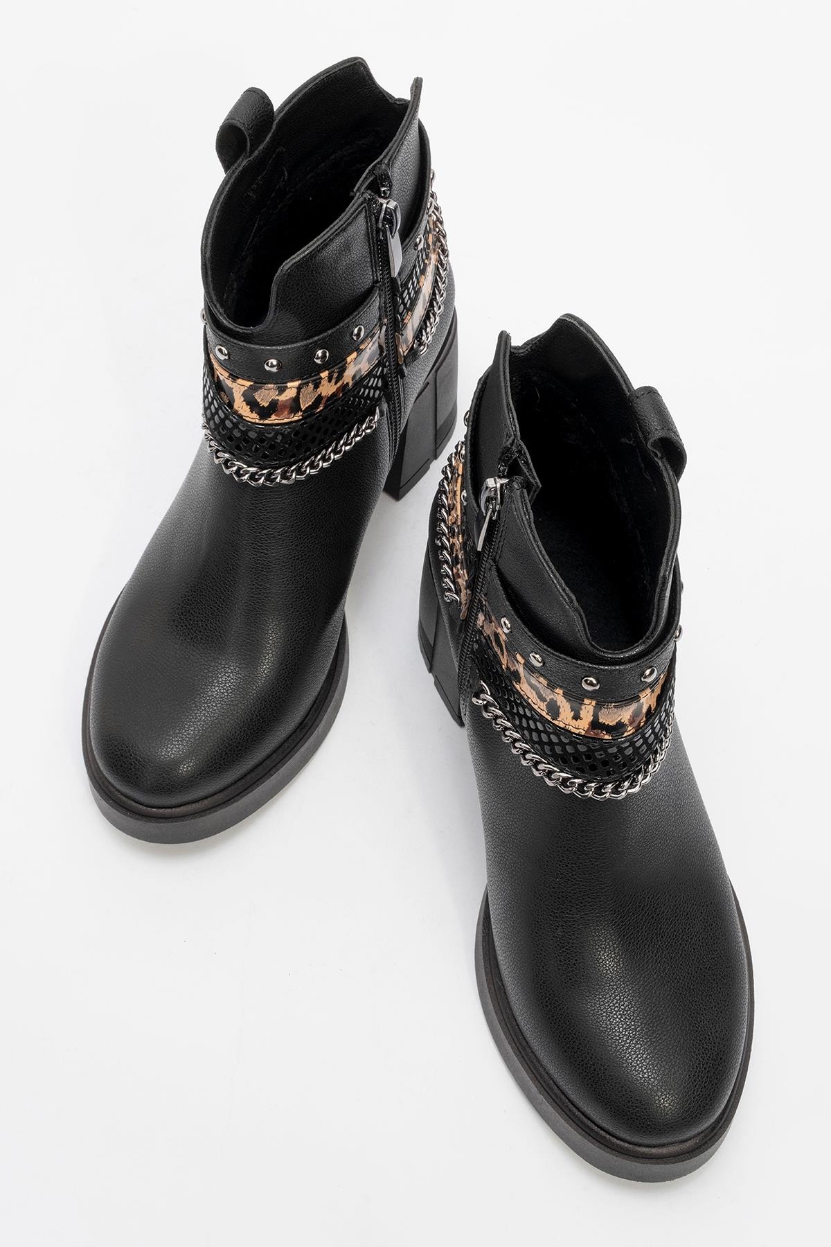 Bolivia - Bota de tacón con cadena y hebilla negra (Mujer)