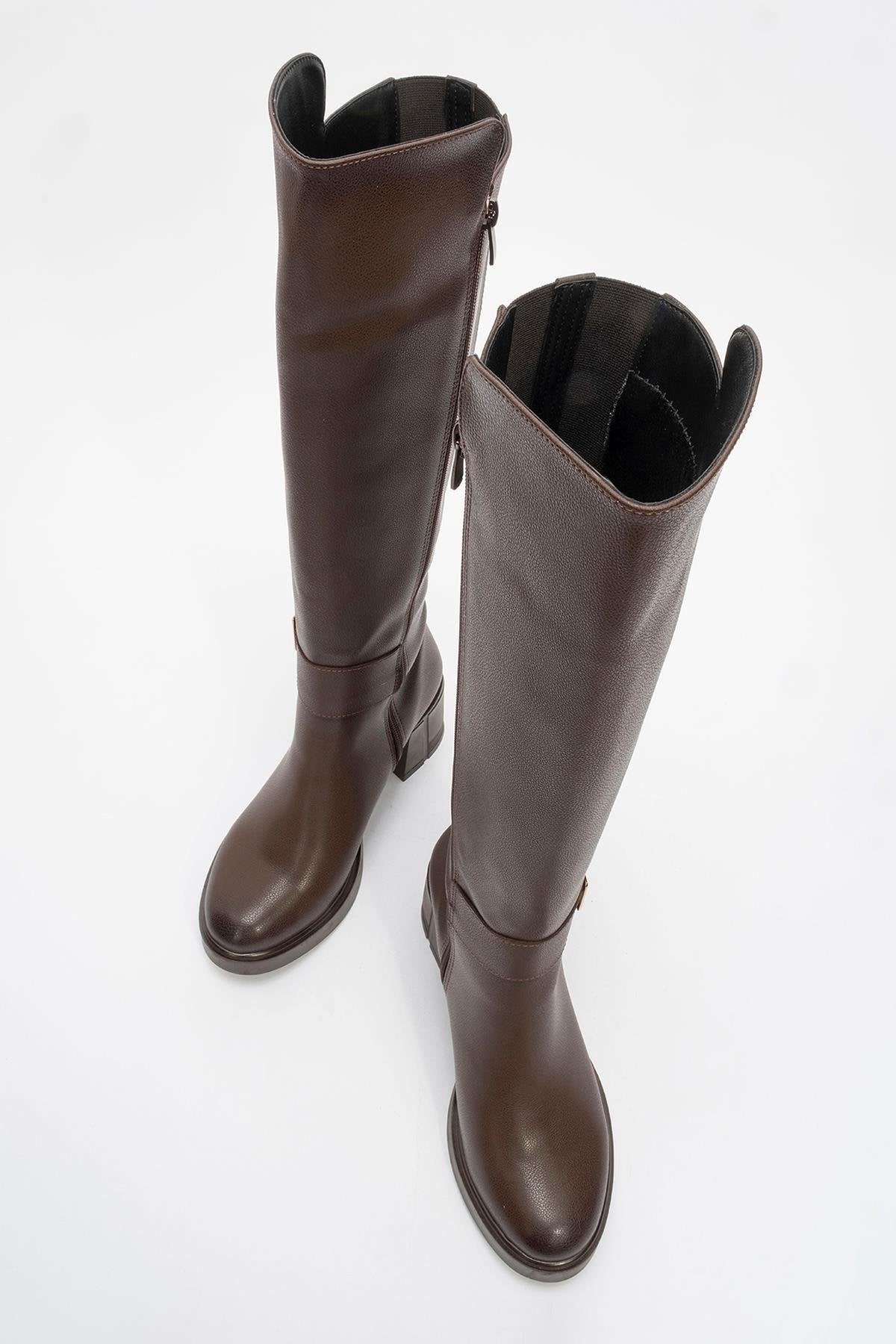 Bota alta Moreni con tacón de bloque y hebilla elástica color coñac (mujer)