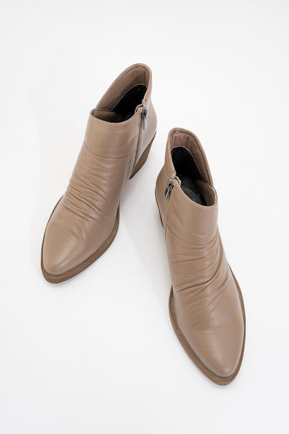 Rule - Bota gruesa de cuero color topo (mujer)