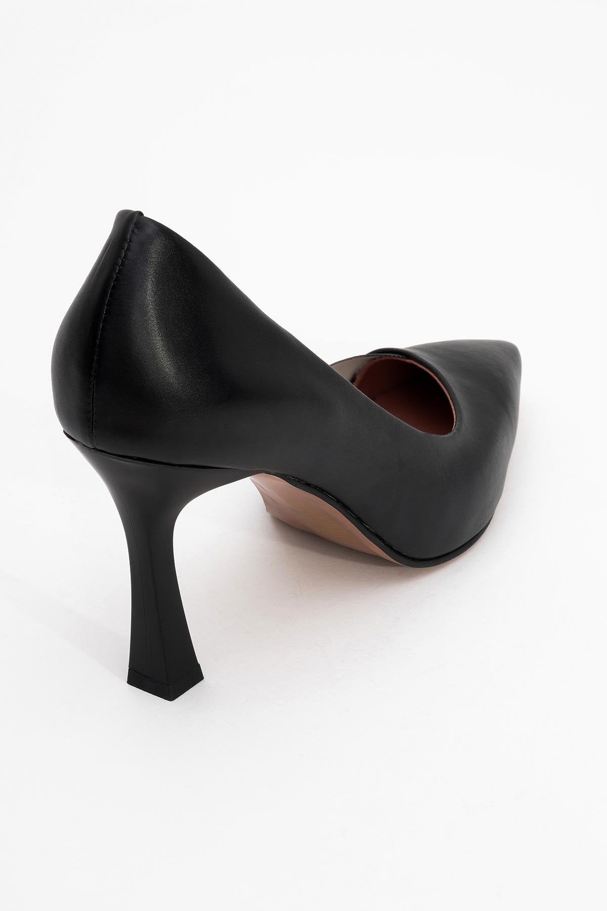 Ursula - Zapatos de tacón de punta fina negros (Mujer)