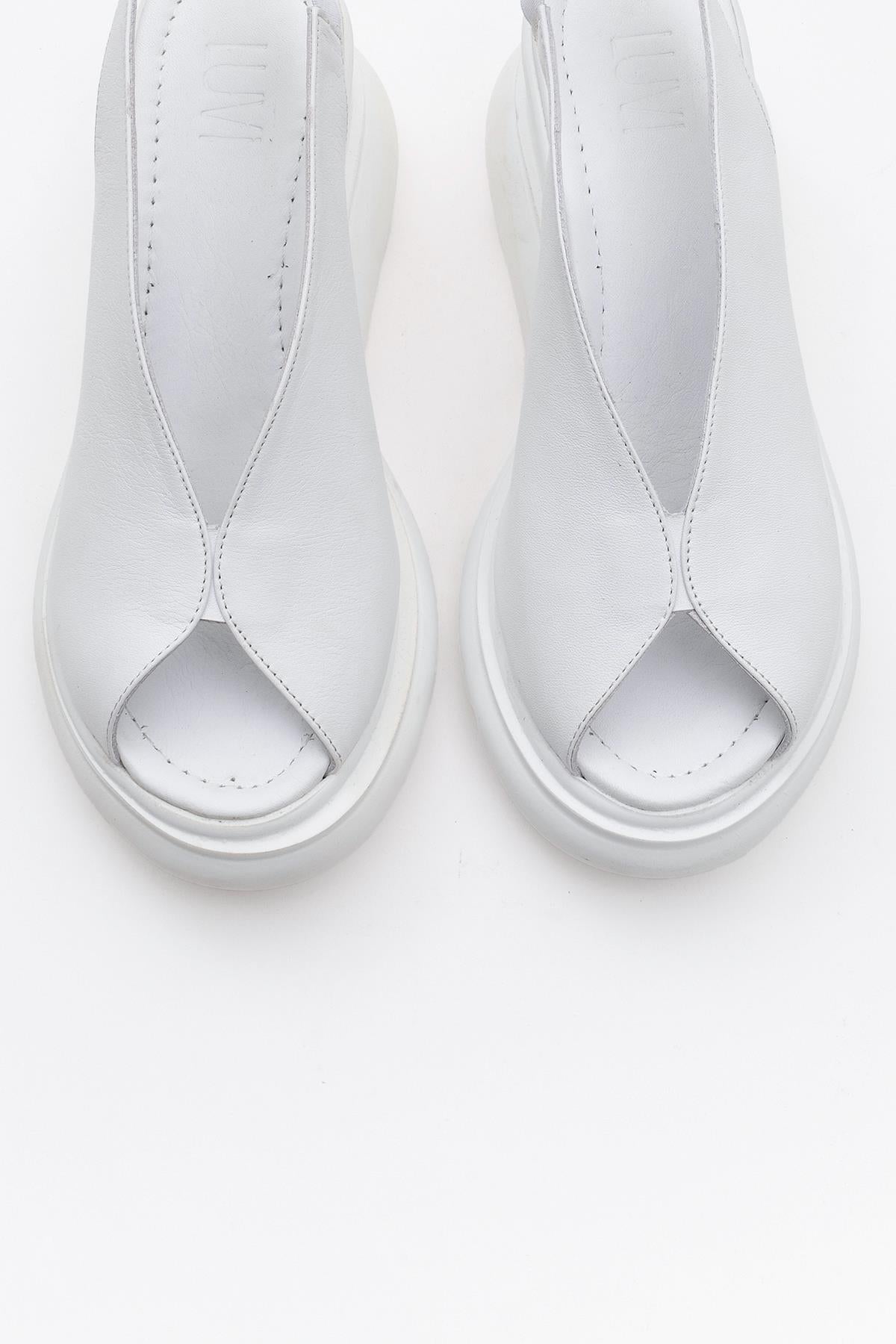 Sam - Sandalia plana de plataforma de cuero blanco (Mujer)