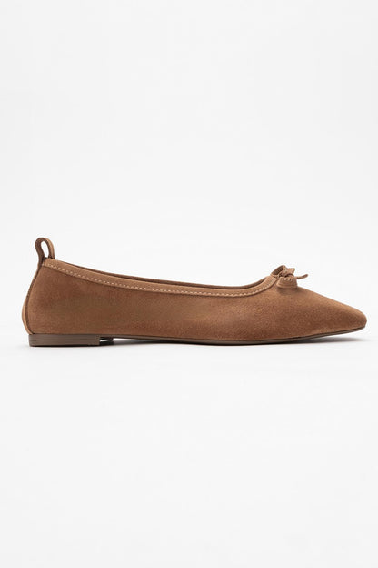 Sosa - Bailarinas cuadradas con moño de cuero genuino color topo (Mujer)