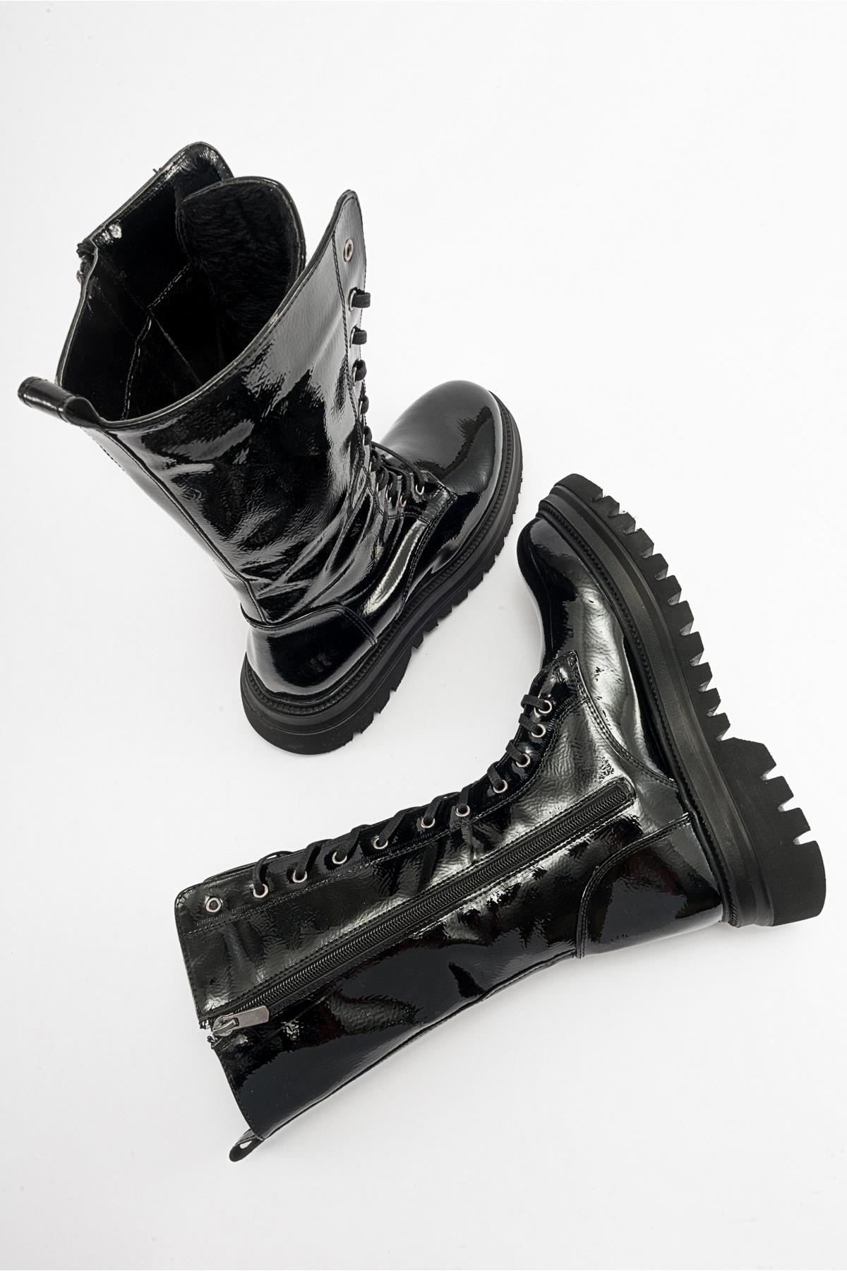 Piola - Bota de combate de charol negro (mujer)