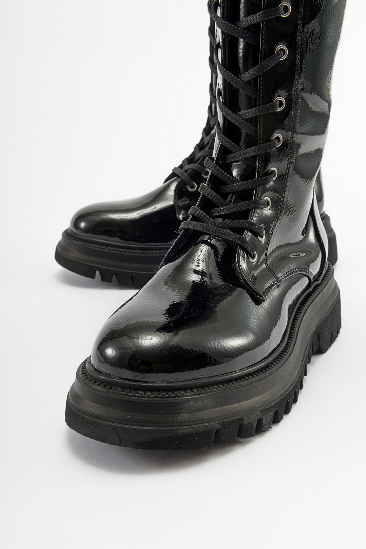 Piola - Bota de combate de charol negro (mujer)