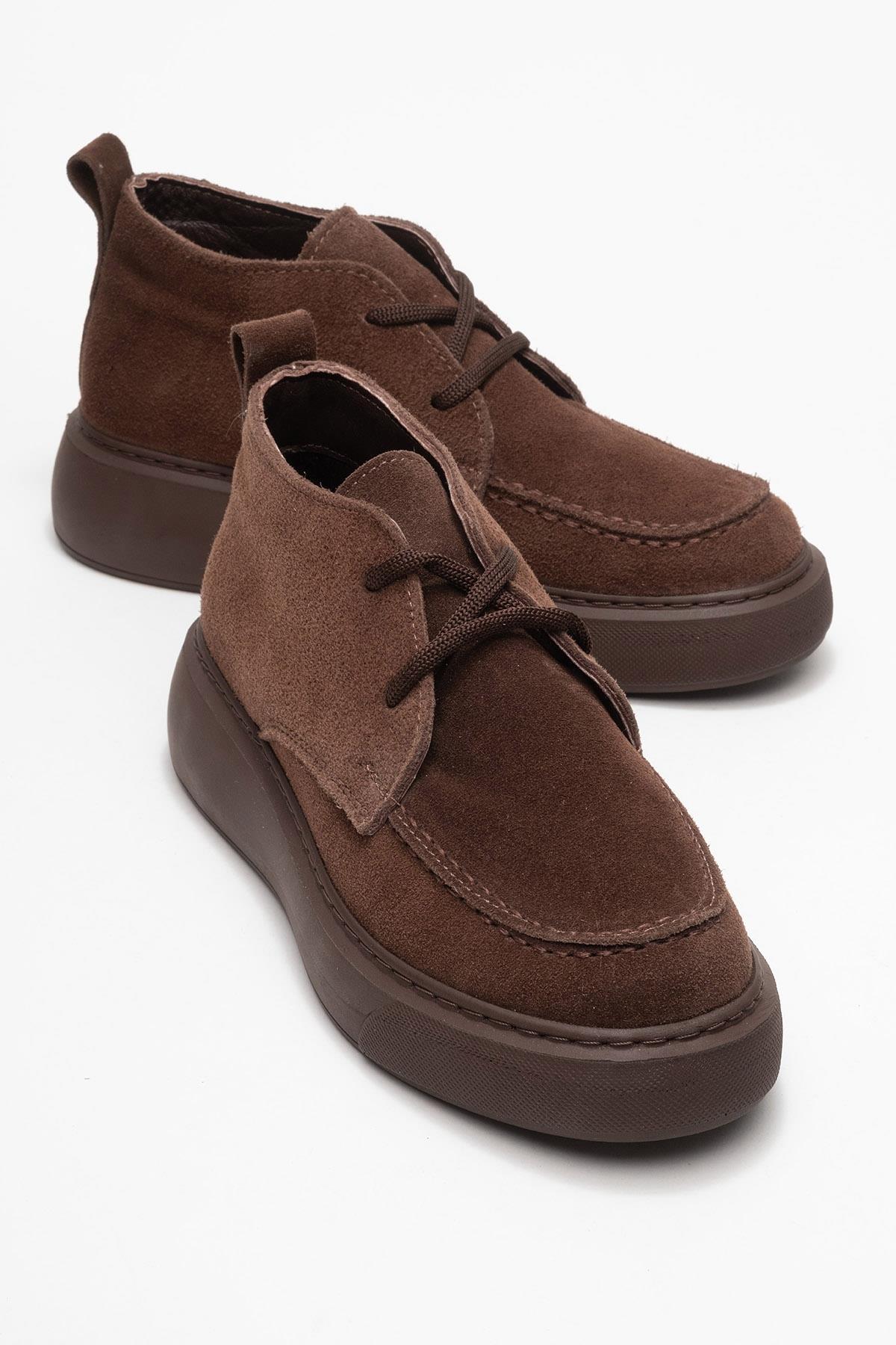 Lilya - Bota Chukka de Gamuza Marrón (Mujer)