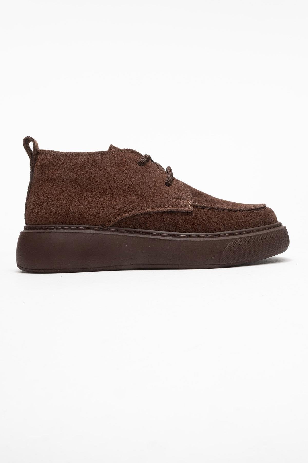 Lilya - Bota Chukka de Gamuza Marrón (Mujer)