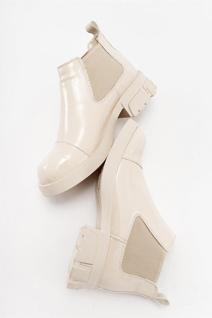 Cafuné - Botín de plataforma de charol color beige (mujer)