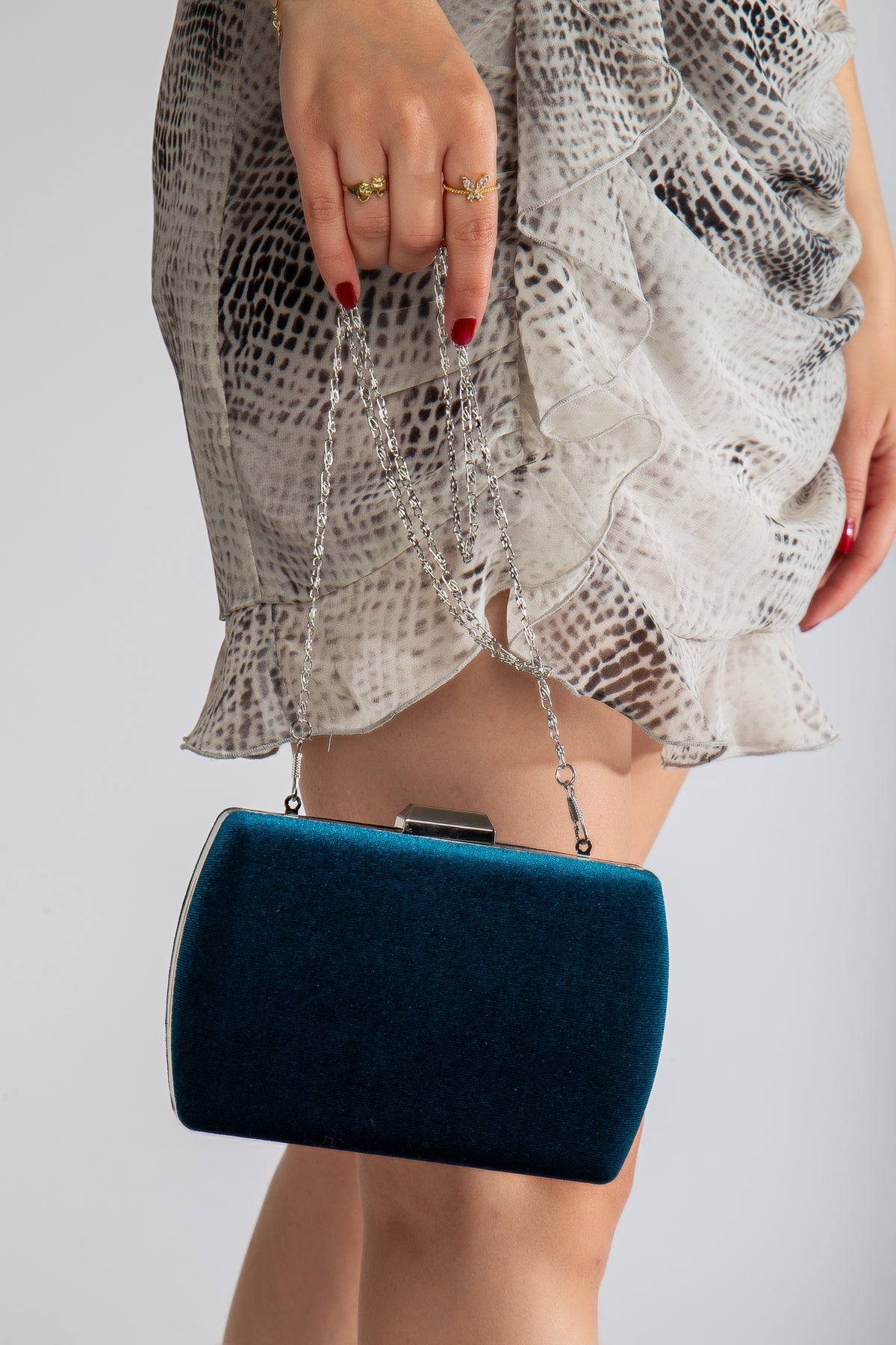 Francisca - Bolso de mano de terciopelo azul cerceta