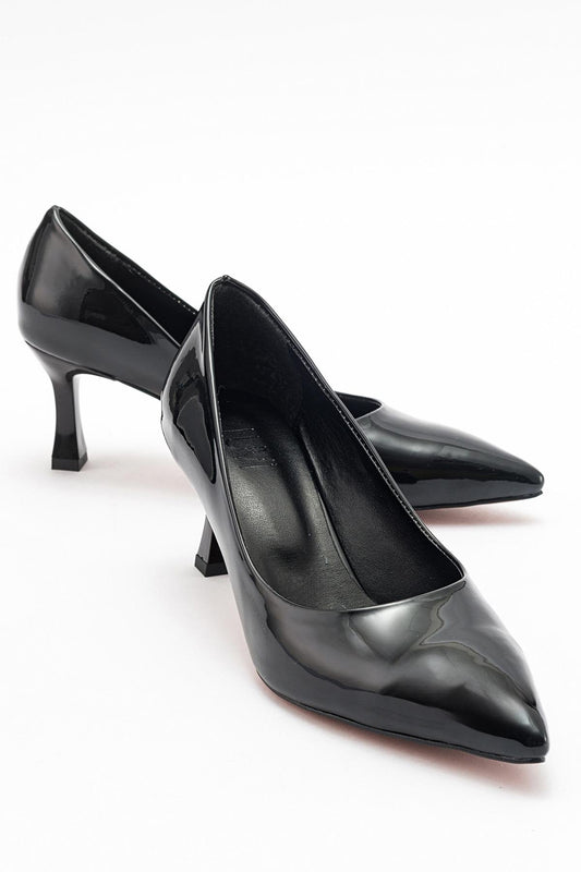 Pedra - Zapatilla de tacón de aguja de charol negro (Mujer)