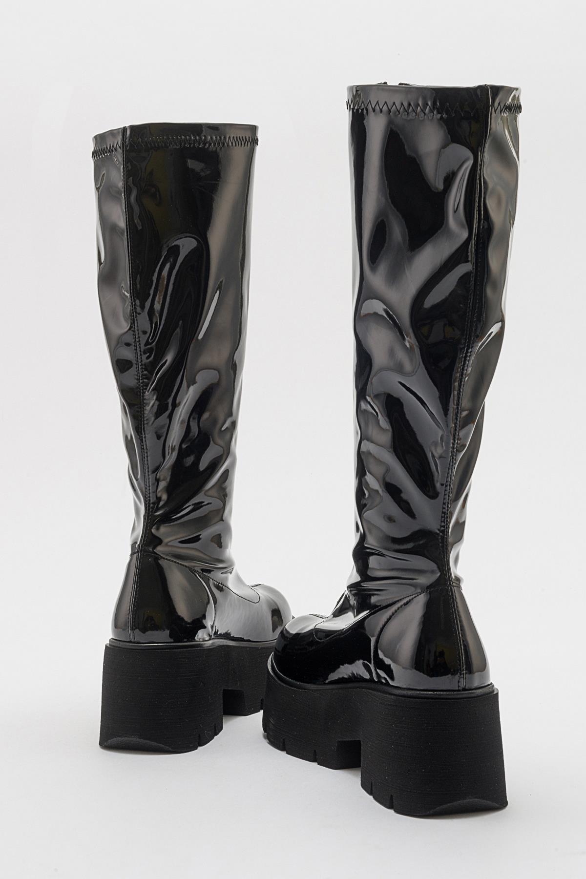 Amaronte - Bota gruesa de charol negro (mujer)