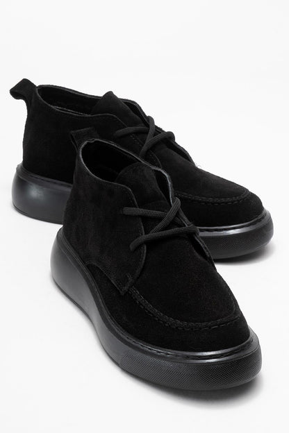Lilya - Bota Chukka de ante negro (mujer)