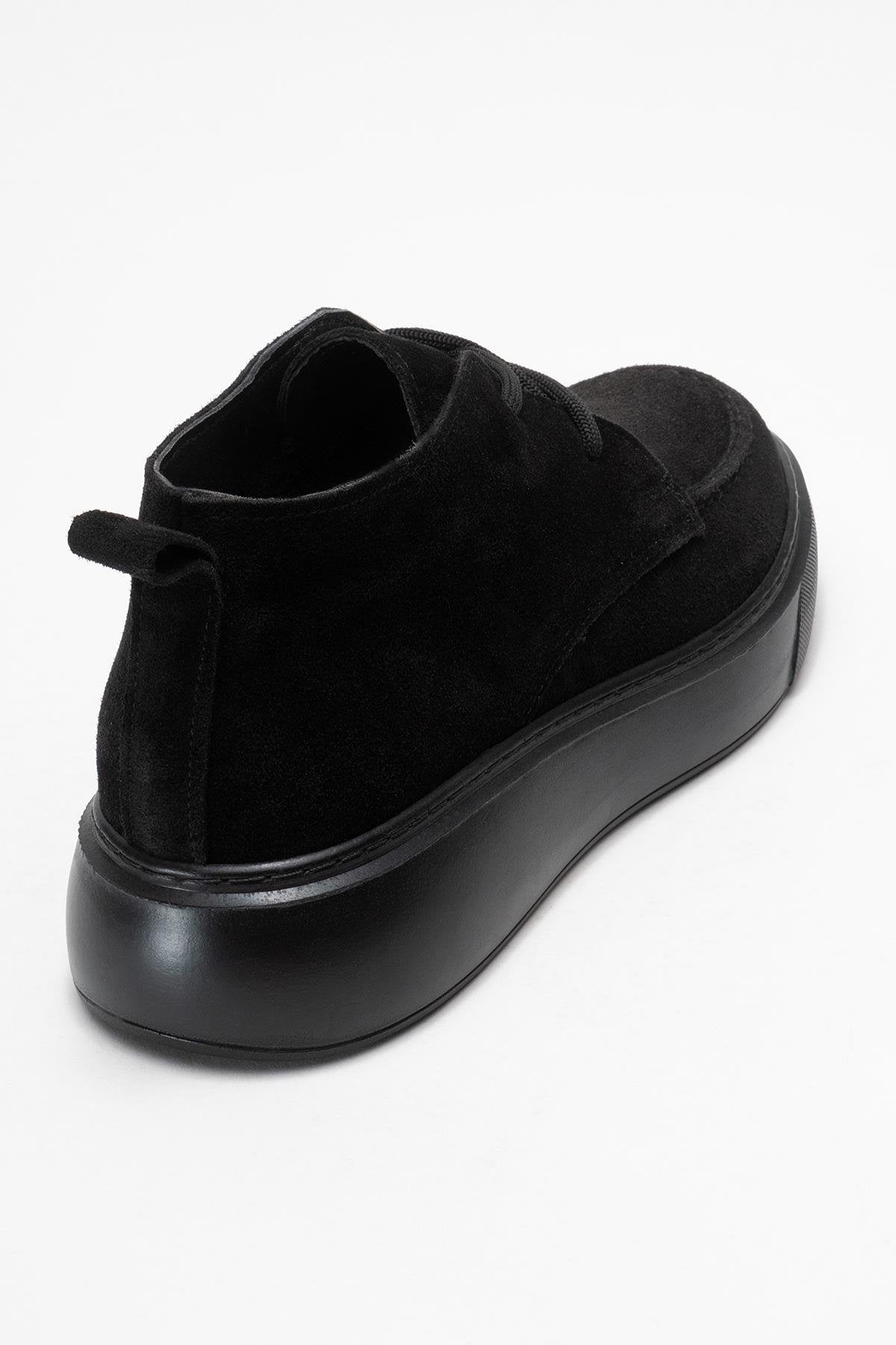 Lilya - Bota Chukka de ante negro (mujer)