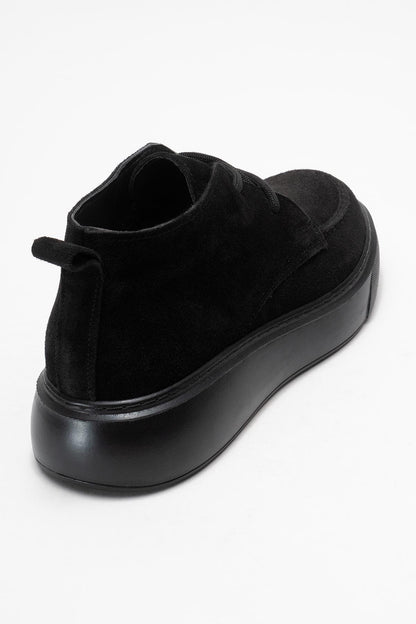 Lilya - Bota Chukka de ante negro (mujer)