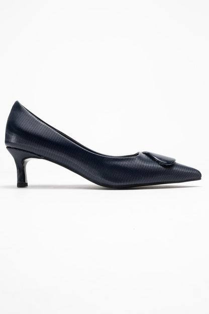 Briana - Zapatos de tacón con hebilla y punta en punta de color azul marino (mujer)
