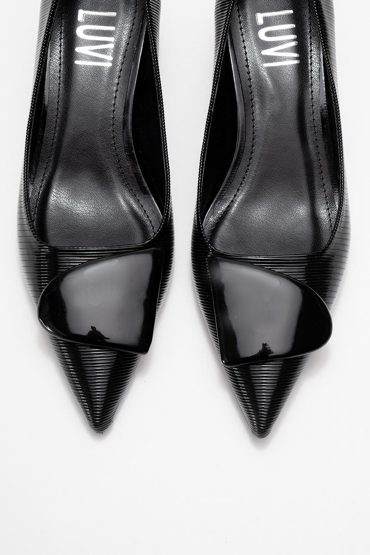 Briana - Zapatilla de tacón de aguja con hebilla negra (mujer)