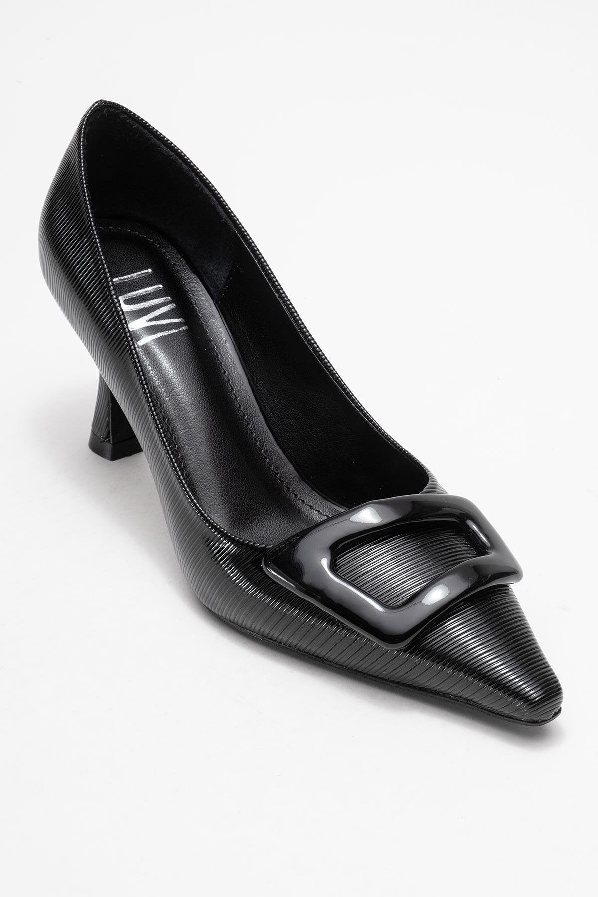 Astra - Zapatos de tacón de punta con hebilla negra (Mujer)