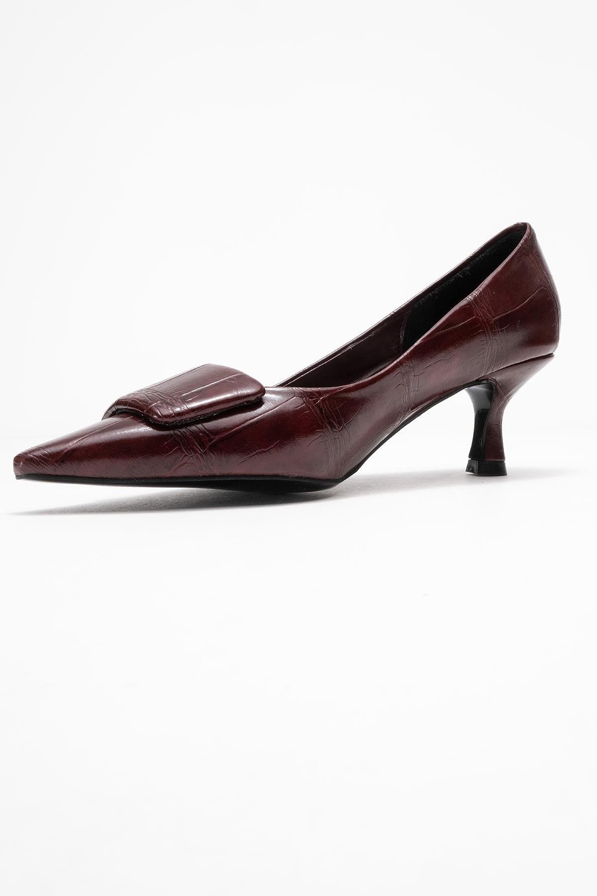 Marcia - Zapatos de tacón en punta con hebilla y estampado burdeos (Mujer)