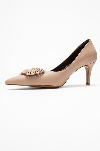 Excelente: Tacones en punta con hebilla beige (Mujer)