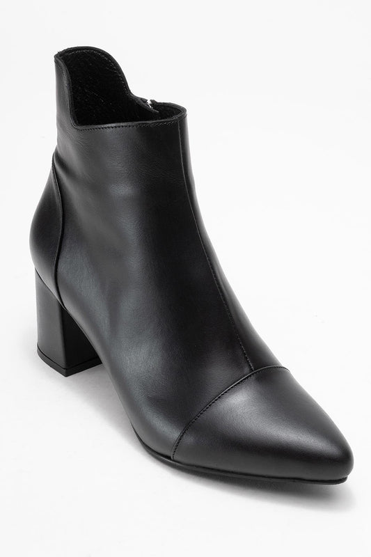 Gael - Black Leather Block Heel Boot (Women)