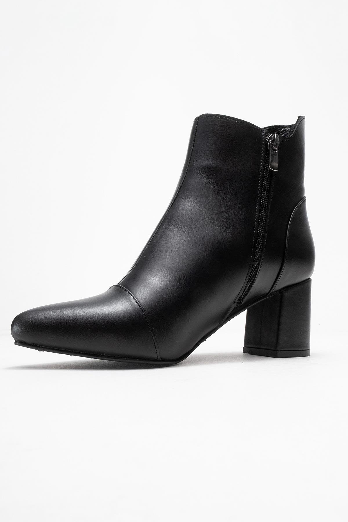 Gael - Bota de tacón de bloque de cuero negro (Mujer)