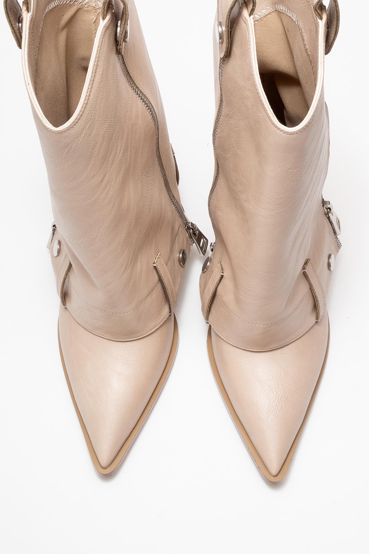 Lola - Botín de tacón puntiagudo con cremallera color beige (Mujer)