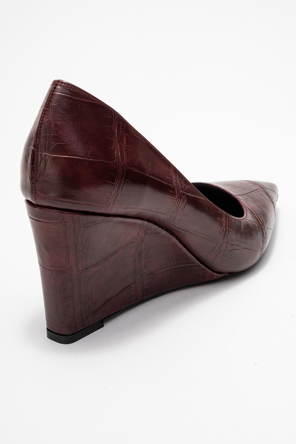 Puera - Zapatos de tacón de cuña estampados burdeos con punta (Mujer)