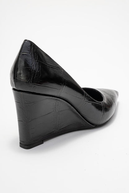 Puera - Zapatos de tacón de cuña estampados en negro con punta en pico (Mujer)