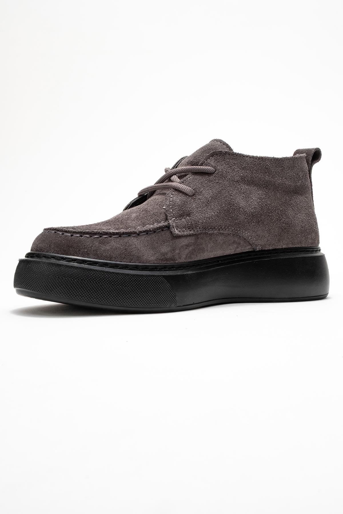 Lilya - Bota Chukka de ante gris (mujer)