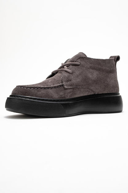 Lilya - Bota Chukka de ante gris (mujer)