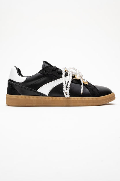 Taren - Zapatillas de cuero negro con hebilla de perlas (mujer)