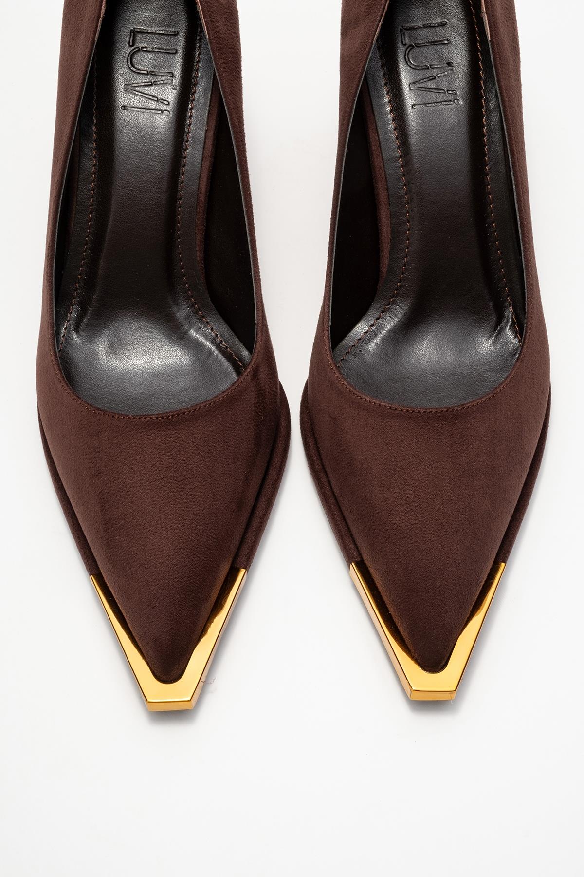 Liora - Zapatos de tacón de ante marrón con punta (Mujer)